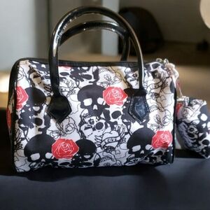 Skull and Rose Print Women's Handbag